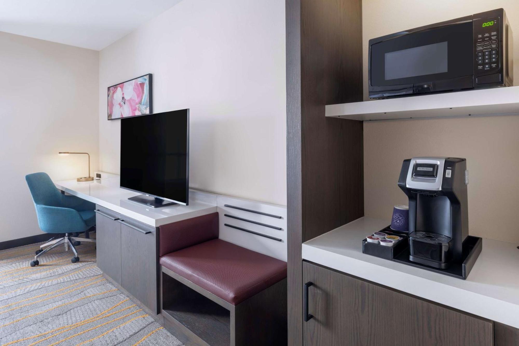 Hilton Garden Inn Pomona, Ca Eksteriør billede